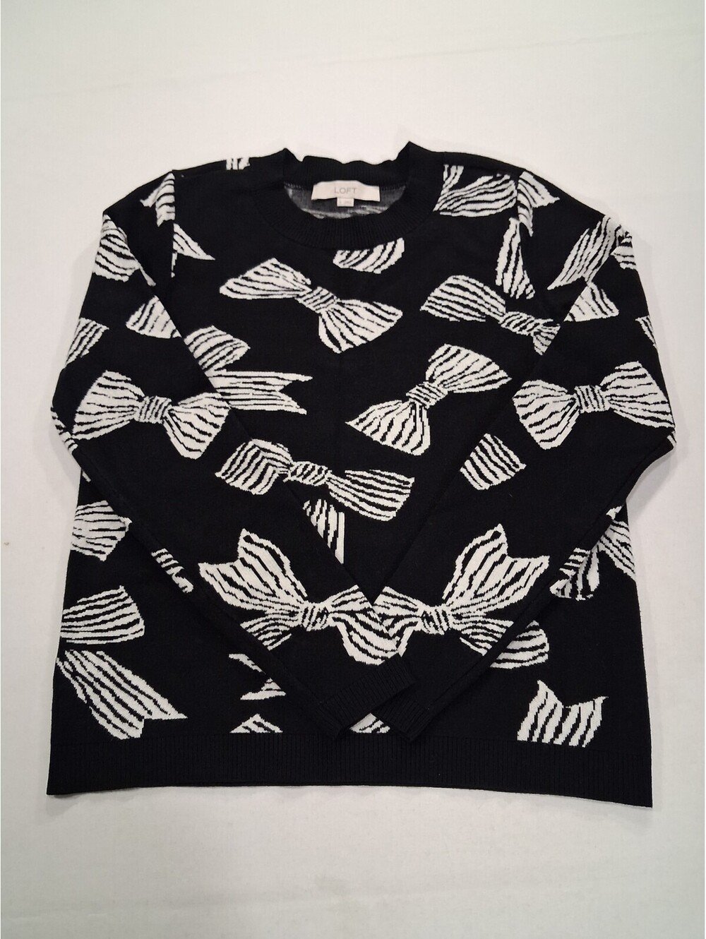 Loft 764850 Women's Black/White Bow Print Pullover Sweater Size Small Chest 37"